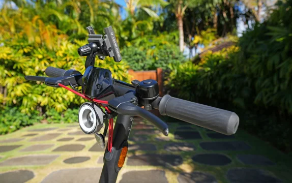 NIU KQi3 Max Kick Scooter