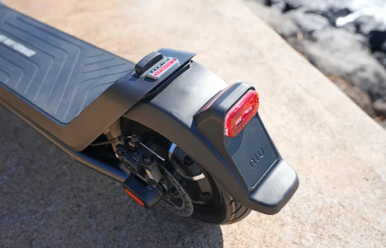 NIU KQi3 Pro Kick Scooter